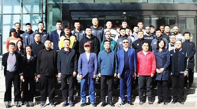 上海申花公告：上海申花足球俱乐部与俄罗斯籍教练莱昂尼德·斯卢茨基（Leonid Slutsky）完成签约，自2024年1月1日起，斯卢茨基正式出任上海申花足球队主教练。